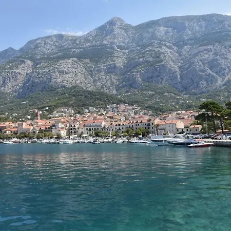 Apartment Klara 2 Makarska