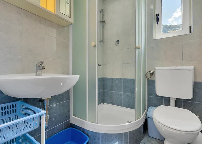 Apartment Klara 2 Makarska