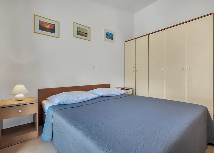 Apartment Klara 2 Makarska